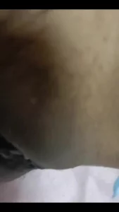 电动棒疯狂插逼48岁人妻干妈让我去她家偷情口爆内射